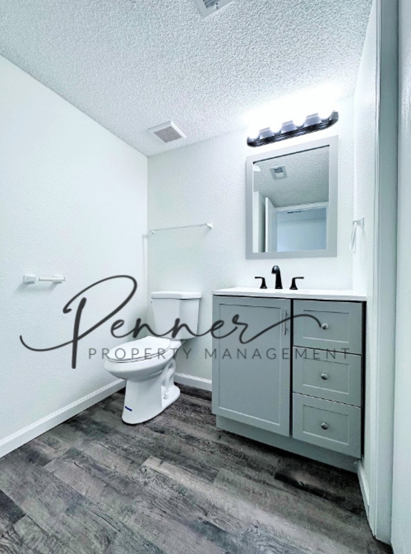 Building Photo - 201-A NE DOGWOOD St