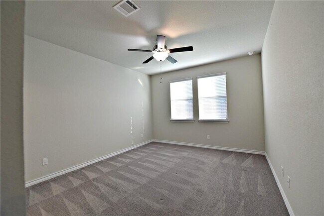 Building Photo - 544 John Muir Trl