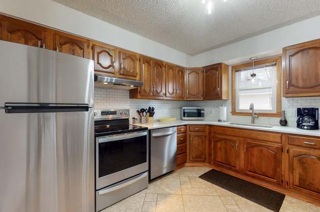 Building Photo - 1106 8th Ave SW