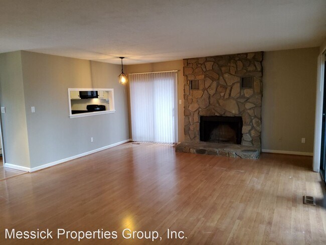 Building Photo - 2 br, 2 bath House - 163 Cedar Lake Trail