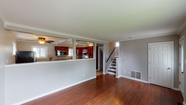 Building Photo - 404 Jefferson Ct