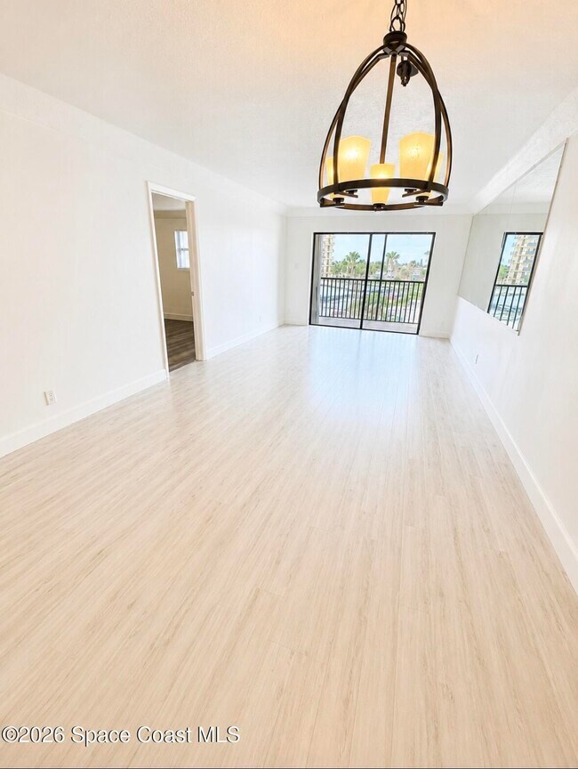 Building Photo - 500 Palm Springs Blvd