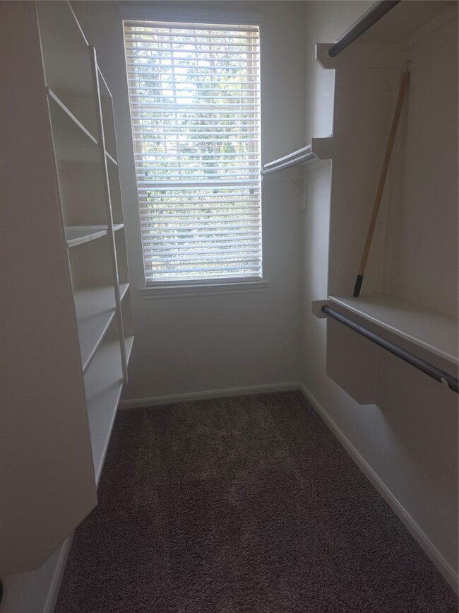 Building Photo - 18554 Jasmine Garden Pl