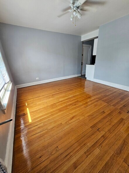 Building Photo - 4601 N Beacon St