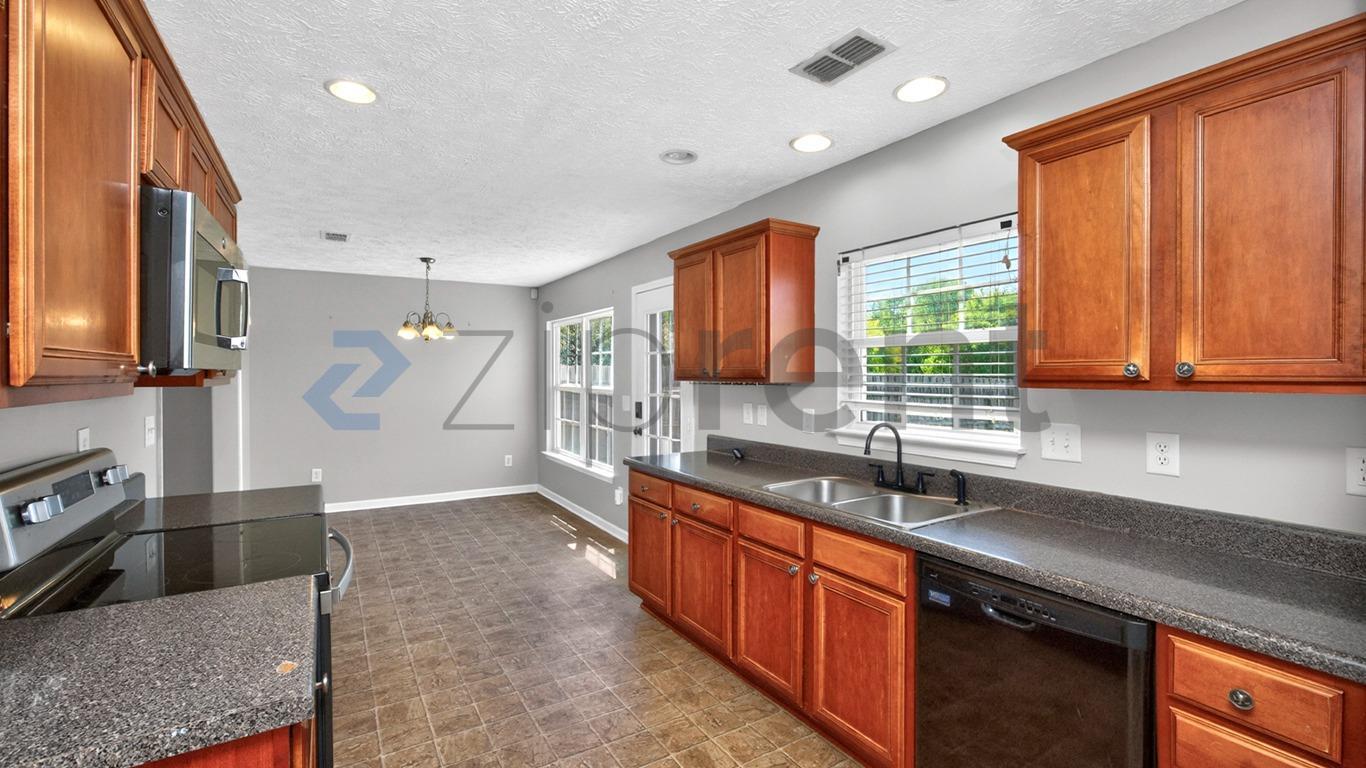 Building Photo - 4041 Sequoia Trail