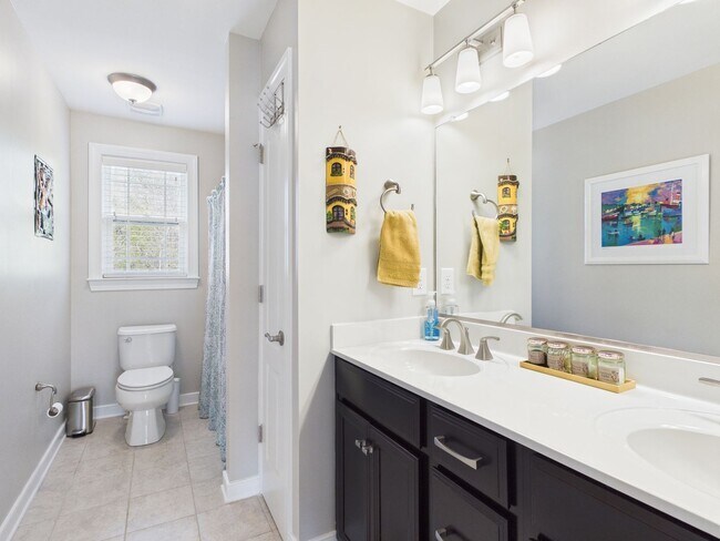 Building Photo - 12106 Golden Aster Terrace