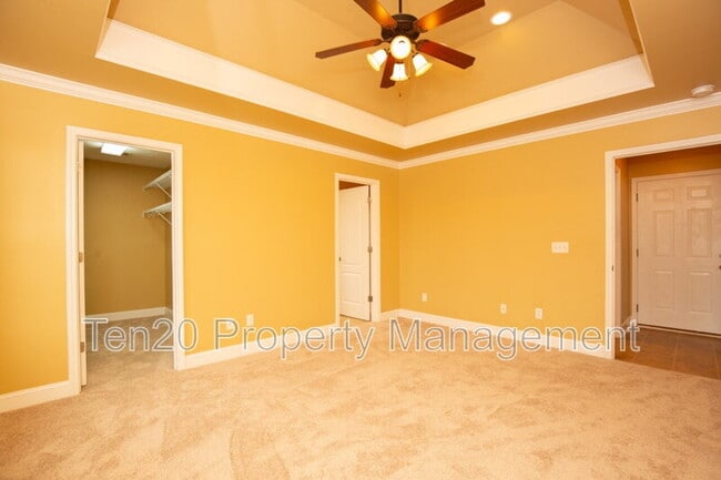 Building Photo - 182 Lee Rd 2180