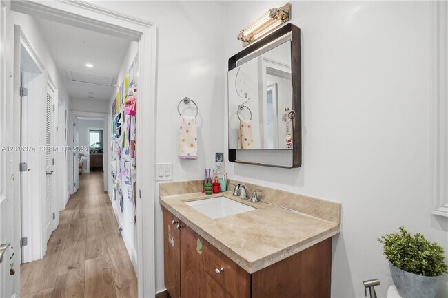 Building Photo - 7830 SW 53rd Pl