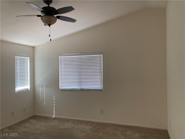 Building Photo - 6237 Clapton Way