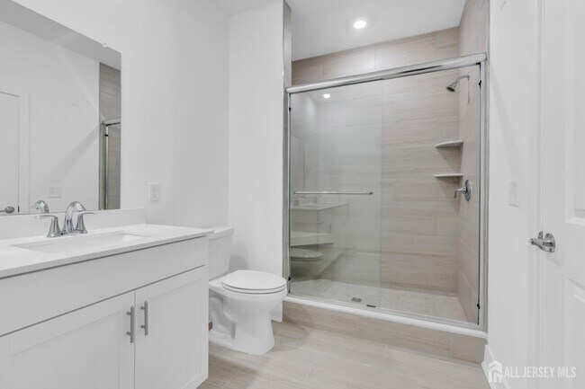 Building Photo - 28204 Radford Ct