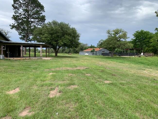 Building Photo - 4296 TX-304