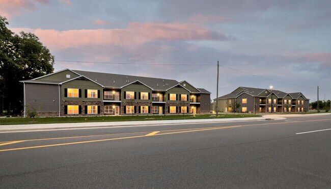 Building Photo - 2 Bedroom 1.5 Bath - Luxury Goshen Apartme...