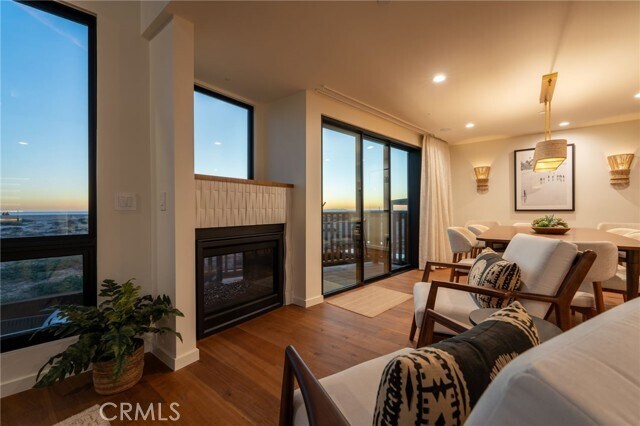 Building Photo - 1412 E Oceanfront