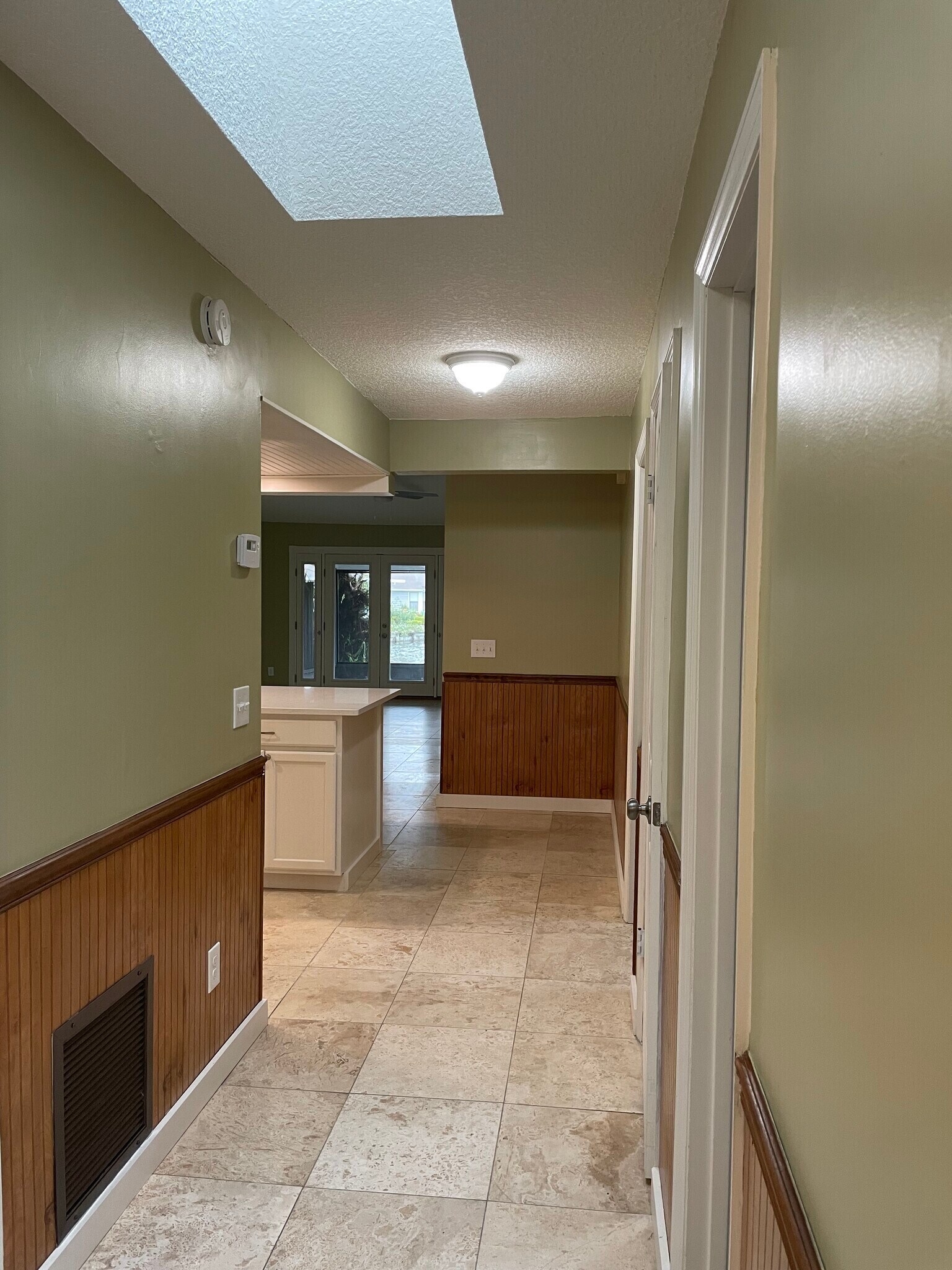 Building Photo - 133 Lomita