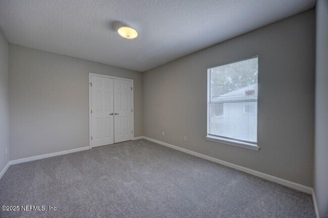 Building Photo - 14014 Summer Breeze Dr