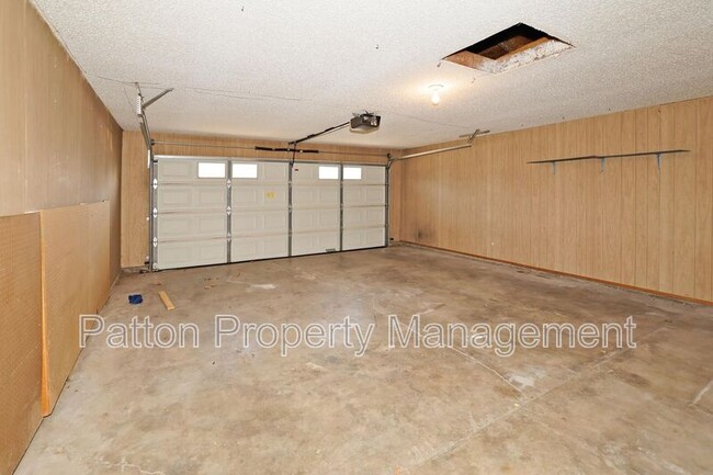 Building Photo - 4218 Ridgecrest Cir