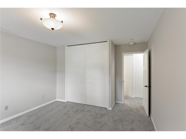 Building Photo - 4387 Wilshire Blvd