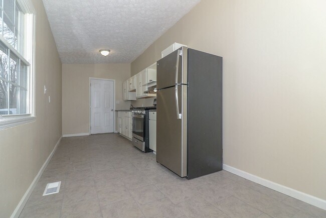 Building Photo - 407 Knox Ave