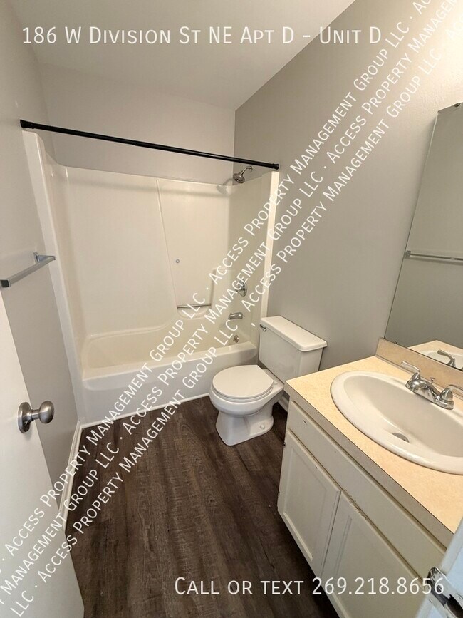 Building Photo - 186 W Division St NE