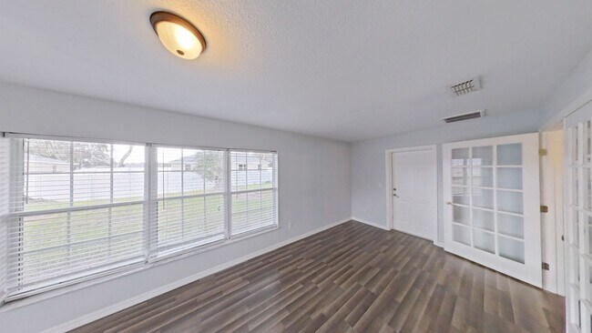 Building Photo - Beautiful 3 Bedroom Home for Rent in Hidden Lake – SW Ocala