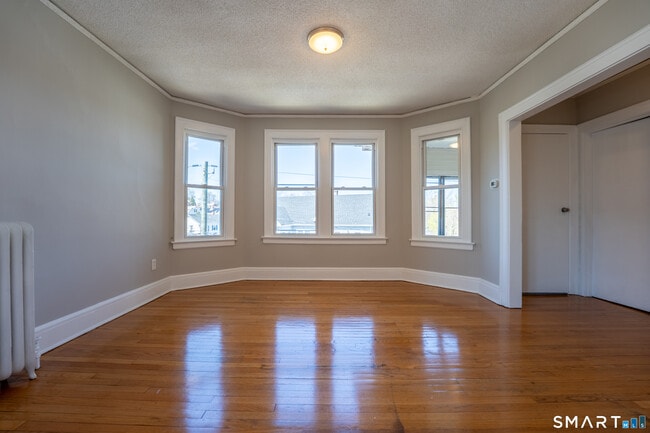 Building Photo - 47-49-49 Roxbury St