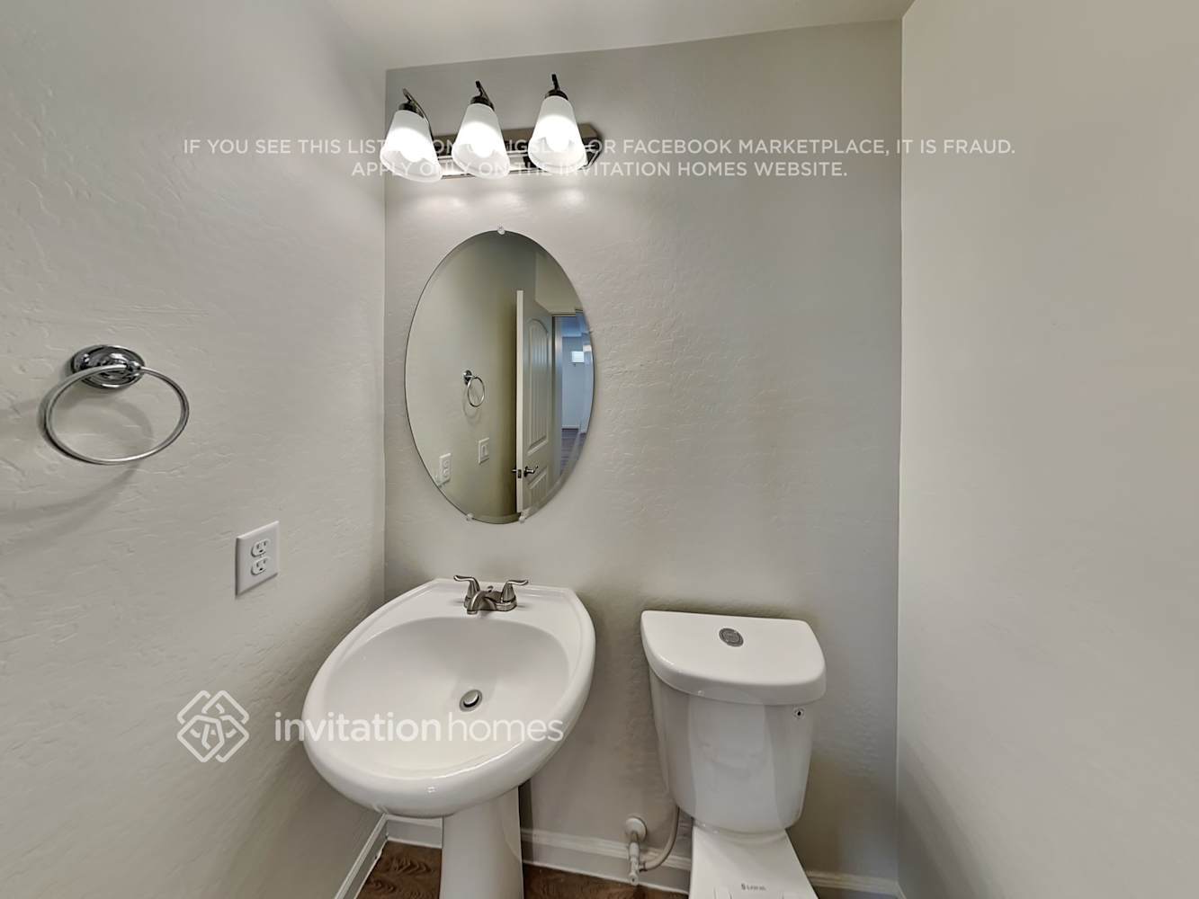 Building Photo - 1449 S Colt Dr