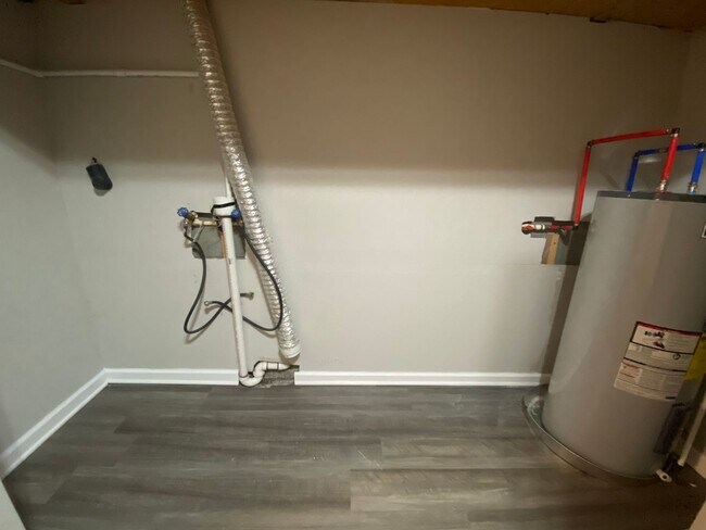 Building Photo - 50 West Wiley Street