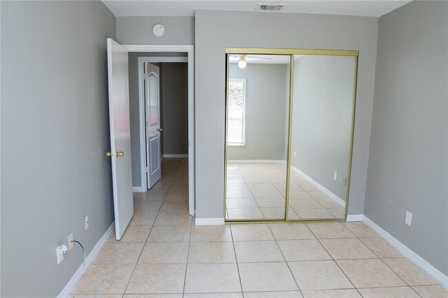 Building Photo - 434 W 17th St