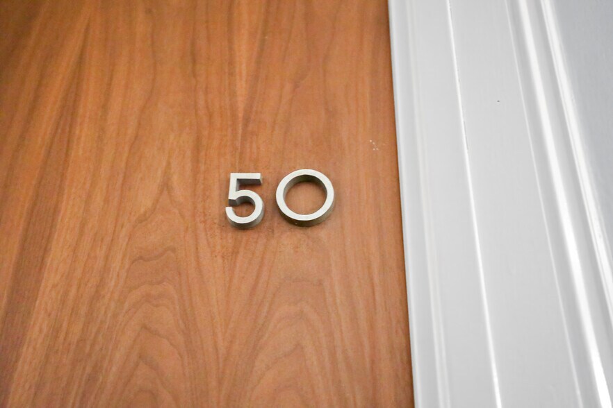 Building Photo - 3000 Farnam St