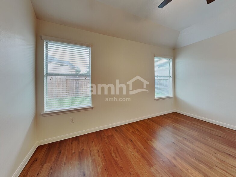 Building Photo - 6034 Brenwood Trails Ln