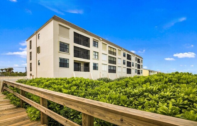 Building Photo - 2975 Jimmy Buffett Mem Hwy