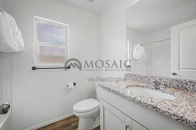 Building Photo - 1304 W Inca Dr