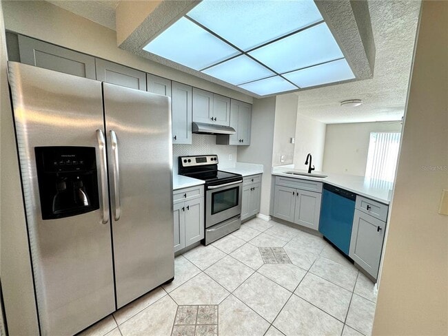 Building Photo - 4943 Walden Cir