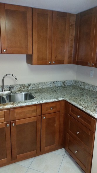 Primary Photo - 1975 Normandy Dr