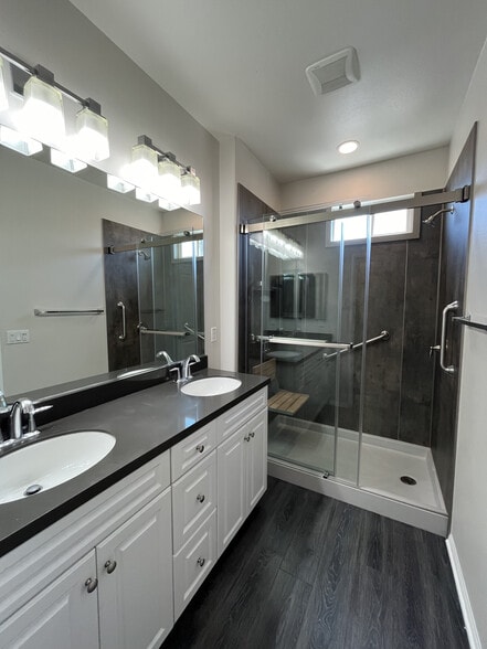 Building Photo - 12432 Constellation St