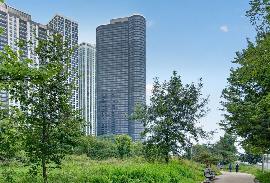 Building Photo - 155 N Harbor Dr