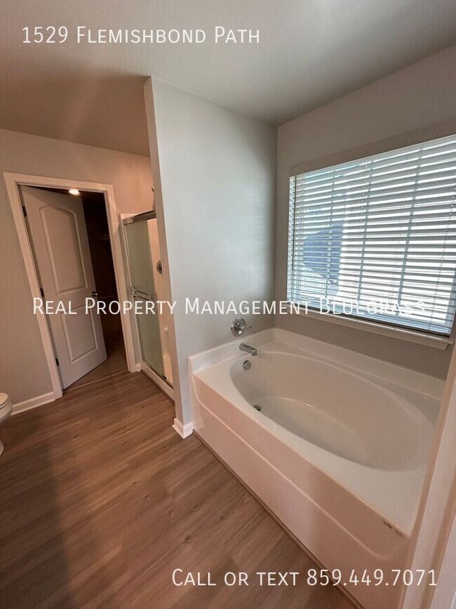 Building Photo - 1529 Flemishbond Path