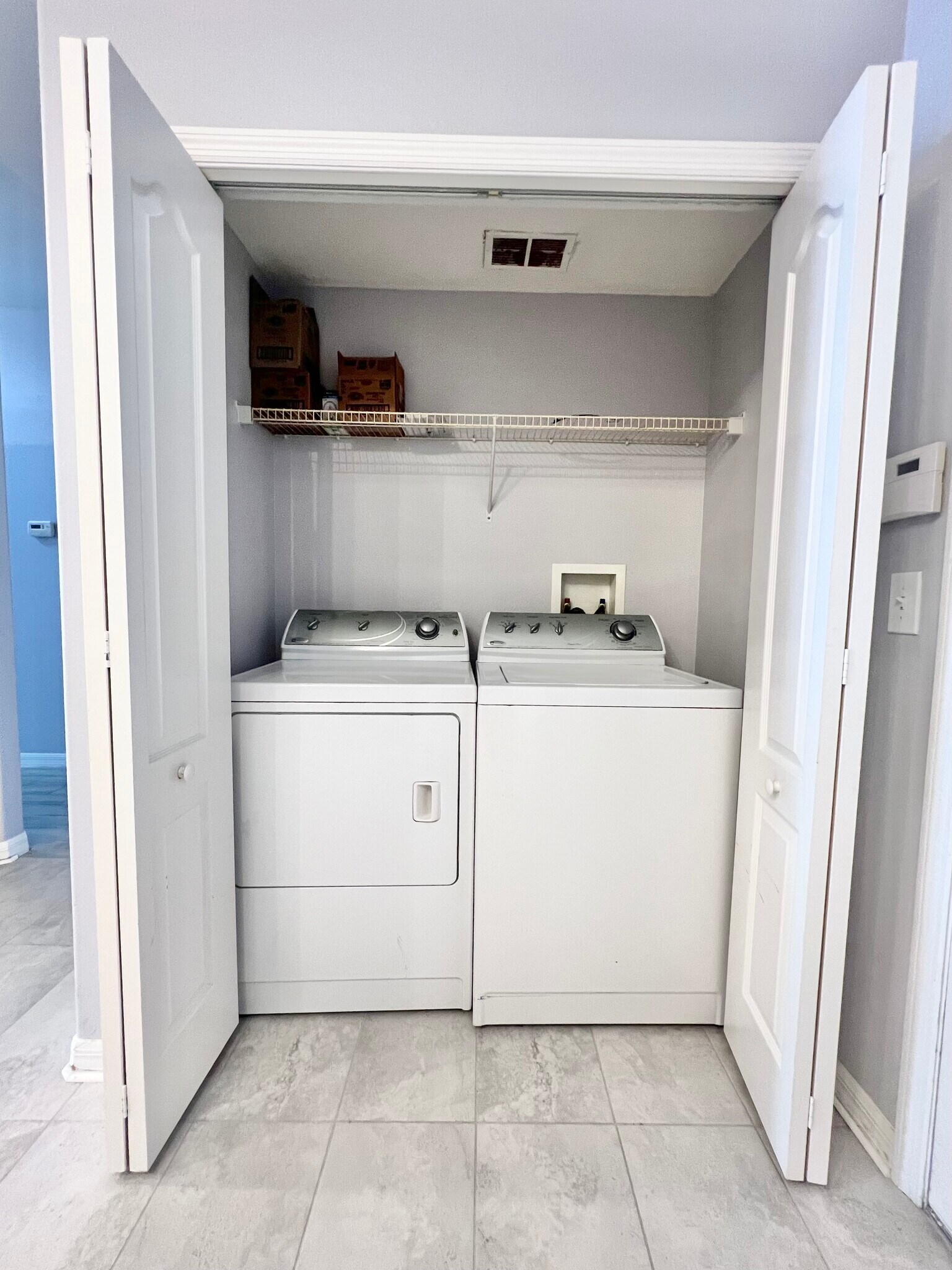 Building Photo - 1131 Zephyrhills Byp