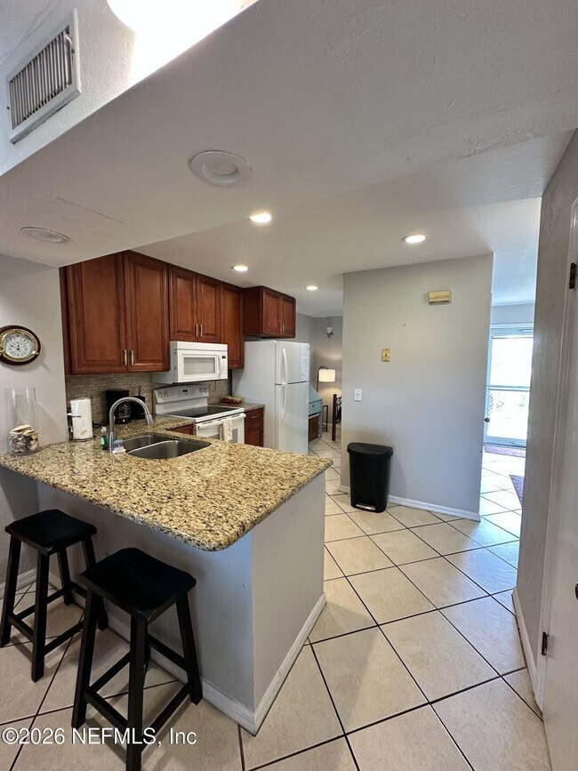 Building Photo - 4670-4A1A A1A S