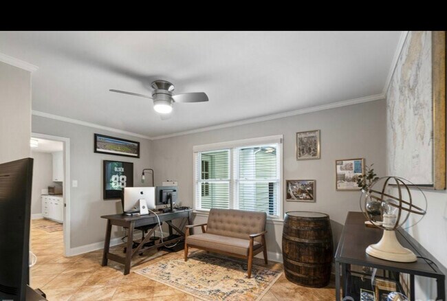 Building Photo - 4326 Castleton Rd