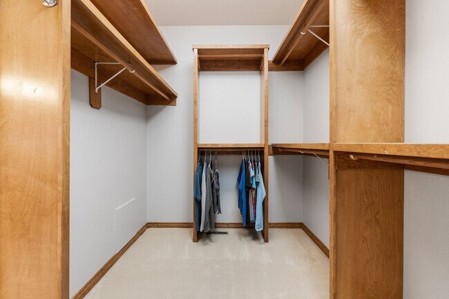 Building Photo - D20 Patio Home on the Golf Course views of...