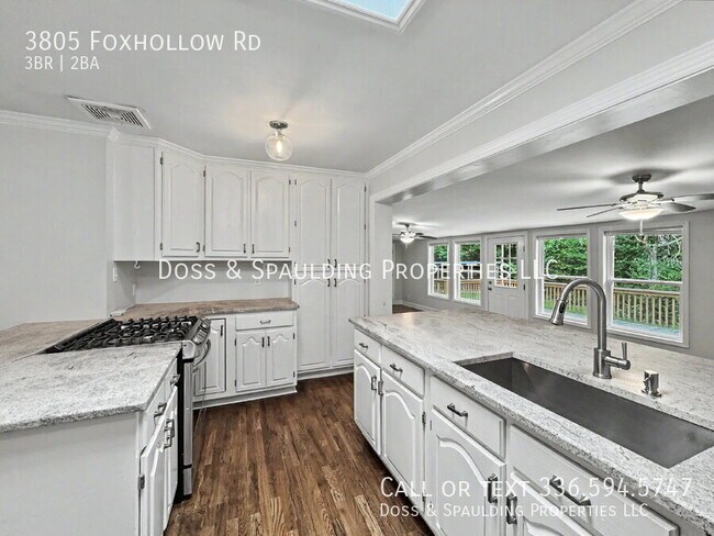 Building Photo - 3805 Foxhollow Rd-