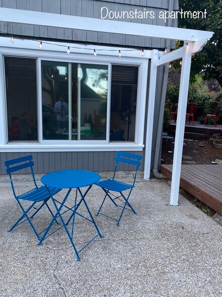 Building Photo - 210 E 3rd Ave