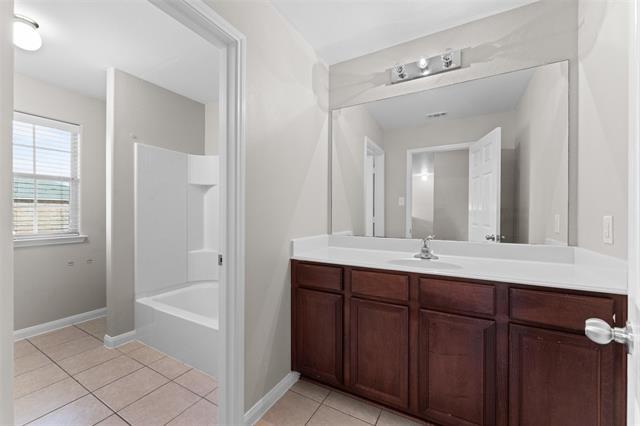 Building Photo - 504 Riverbed Dr