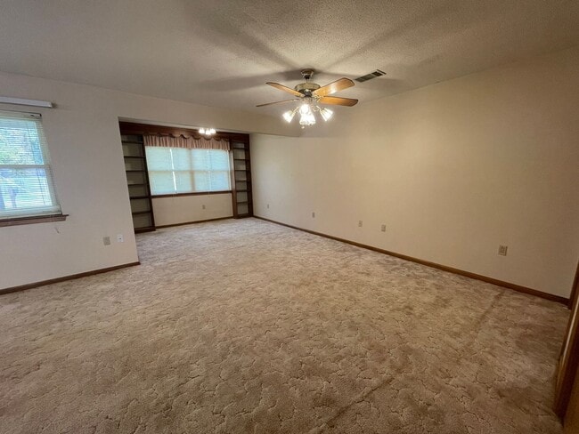 Building Photo - Great rental in Sherwood