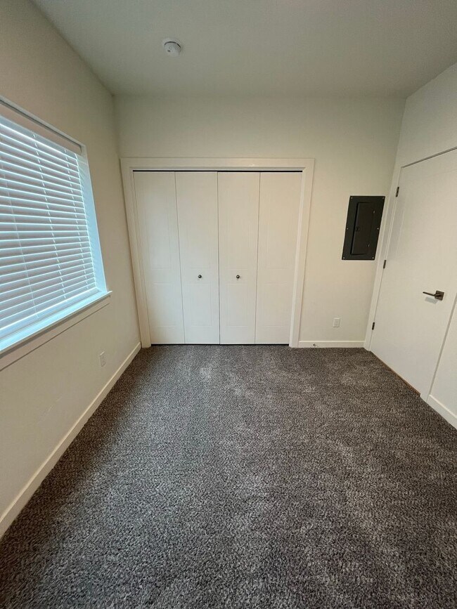 Building Photo - 4715 Lexington sky lane