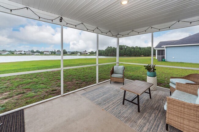 Building Photo - 6976 Pumpkinseed Dr