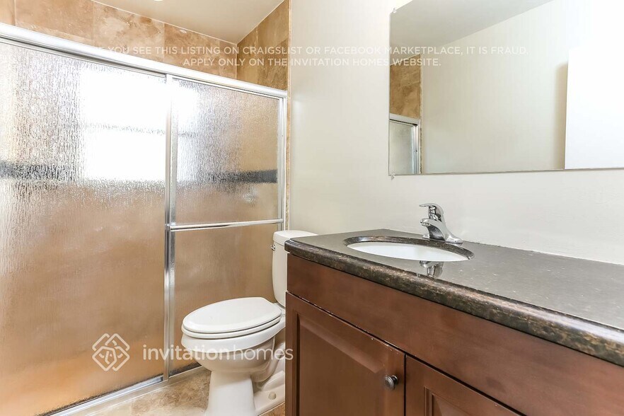 Building Photo - 1153 SW 25th Ave