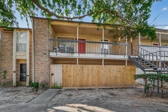 Building Photo - 8201 Richmond Ave.