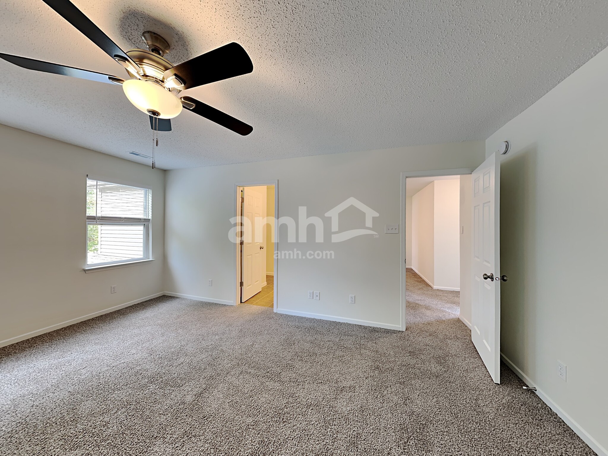 Building Photo - 10275 Holly Berry Cir